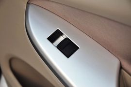 2011款一汽丰田新卡罗拉1.8GL-i