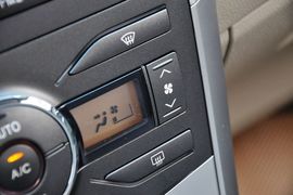 2011款一汽丰田新卡罗拉1.8GL-i