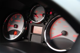 2010款标致207两厢1.6L手自一体深度试驾