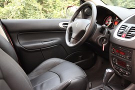2010款标致207两厢1.6L手自一体深度试驾