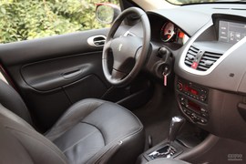 2010款标致207两厢1.6L手自一体深度试驾