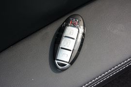 2015款日产GT-R