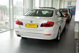 2017款宝马528Li豪华设计套装