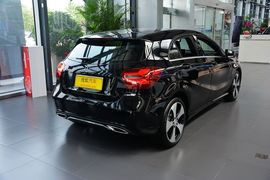 2016款奔驰A200时尚型