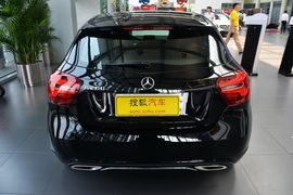 2016款奔驰A200时尚型