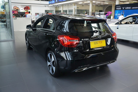 2016款奔驰A200时尚型