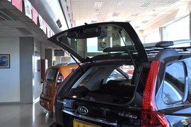 2011款起亚狮跑2.0GLS自动两驱型