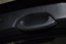 2011款起亚狮跑2.0GLS自动两驱型