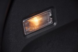 2011款起亚狮跑2.0GLS自动两驱型