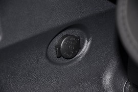 2011款起亚狮跑2.0GLS自动两驱型