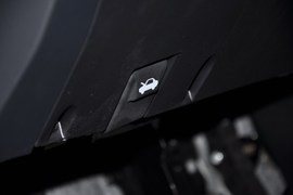 2011款起亚狮跑2.0GLS自动两驱型