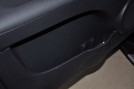 2011款起亚狮跑2.0GLS自动两驱型