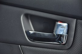 2011款起亚狮跑2.0GLS自动两驱型