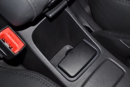 2011款起亚狮跑2.0GLS自动两驱型