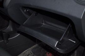 2011款起亚狮跑2.0GLS自动两驱型