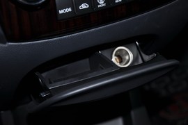 2011款起亚狮跑2.0GLS自动两驱型