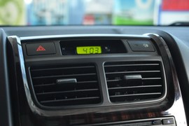2011款起亚狮跑2.0GLS自动两驱型