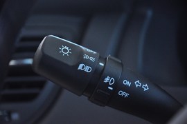 2011款起亚狮跑2.0GLS自动两驱型