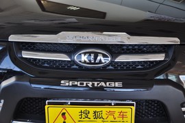 2011款起亚狮跑2.0GLS自动两驱型