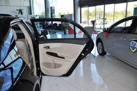 2011款一汽丰田卡罗拉2.0L