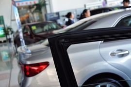 2011款一汽丰田卡罗拉2.0L