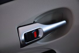 2011款一汽丰田卡罗拉2.0L