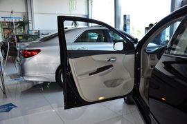 2011款一汽丰田卡罗拉2.0L
