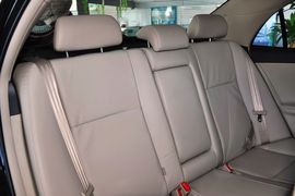 2011款一汽丰田卡罗拉2.0L