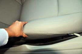 2011款一汽丰田卡罗拉2.0L