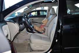 2011款一汽丰田卡罗拉2.0L