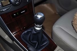 2011款一汽丰田卡罗拉2.0L