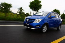 长安CX20试驾1.3L手动运动版
