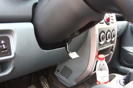 长安CX20试驾1.3L手动运动版