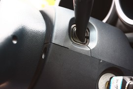 长安CX20试驾1.3L手动运动版