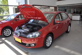 2011款一汽大众高尔夫1.6L自动舒适型