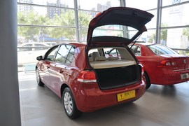2011款一汽大众高尔夫1.6L自动舒适型
