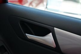 2011款一汽大众高尔夫1.6L自动舒适型
