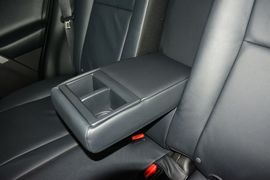 2016款丰田RAV4
