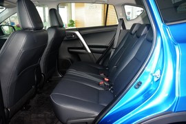 2016款丰田RAV4