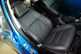 2016款丰田RAV4