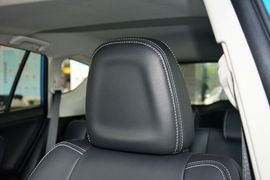 2016款丰田RAV4