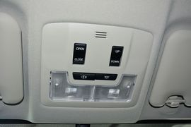 2016款丰田RAV4