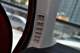 2011款一汽大众高尔夫1.6L自动舒适型