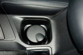 2016款丰田RAV4