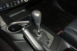2016款丰田RAV4