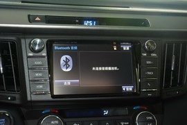 2016款丰田RAV4