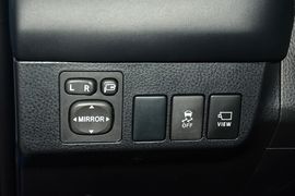 2016款丰田RAV4