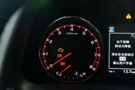 2016款丰田RAV4