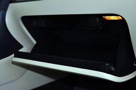 2011款一汽大众高尔夫1.6L自动舒适型