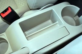 2011款一汽大众高尔夫1.6L自动舒适型